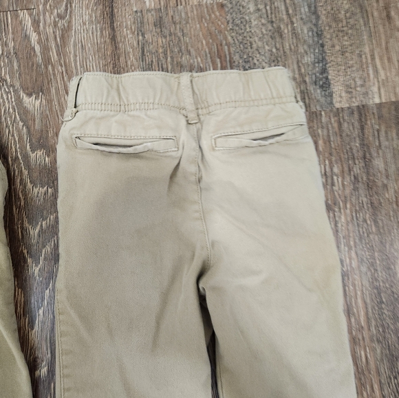 Boys Childrens Place 2 pair Pull on Khaki uniform pants size 4 - Picture 8 of 13